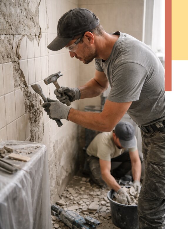 Демонтаж плитки со стен в Шумерле от 923 руб. — быстро и недорого | ОТДЕЛОЧНИК-Шмр